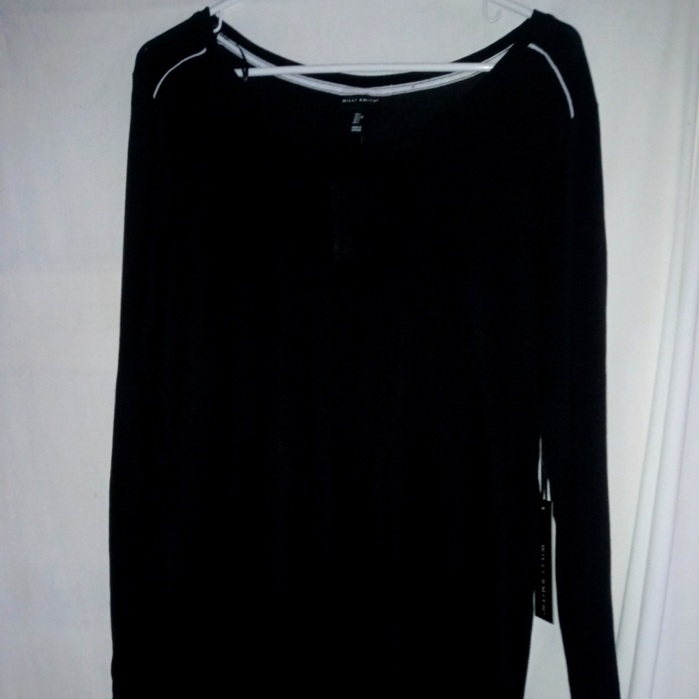 NWT Willie Smith Black and White Tunic Long Sleeve